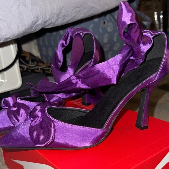 Elegant Purple Women's Heels - Picture 3 of 7